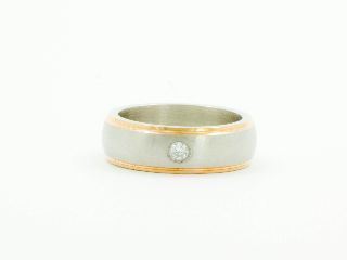 Ring bicolor mit einem Stein	