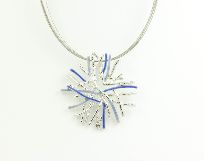 Material: Modeschmuck (chrom- un...