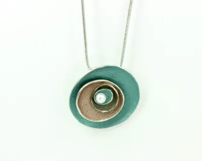 Material: Modeschmuck (chrom- un...